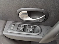Personenauto renault, clio 1.6, bouwjaar 2006 - afbeelding 11 van  42