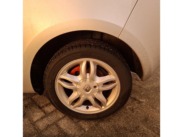 Personenauto, renault, clio 1.6, grijs, 2007 - afbeelding 4 van  36