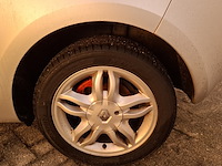 Personenauto, renault, clio 1.6, grijs, 2007 - afbeelding 4 van  36