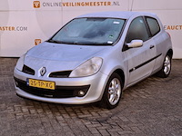 Personenauto, renault, clio 1.6, grijs, 2007 - afbeelding 1 van  36