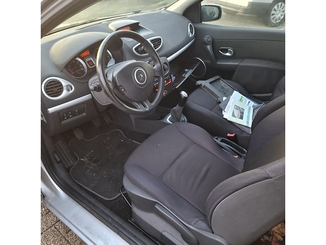 Personenauto, renault, clio 1.6, grijs, 2007 - afbeelding 16 van  36