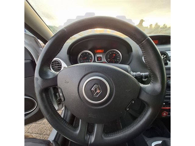 Personenauto, renault, clio 1.6, grijs, 2007 - afbeelding 20 van  36
