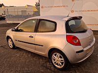 Personenauto, renault, clio 1.6, grijs, 2007 - afbeelding 35 van  36