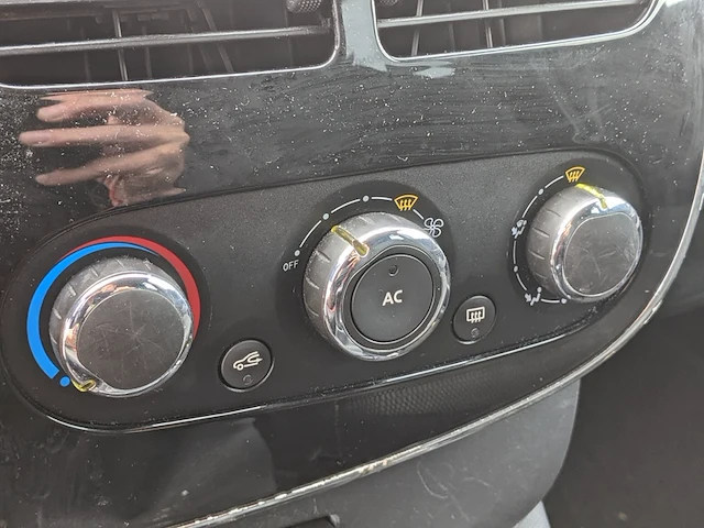 Personenauto renault, clio estate , zwart, bouwjaar 2015 - afbeelding 21 van  49