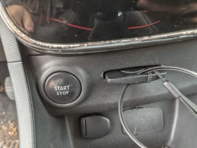 Personenauto renault, clio estate , zwart, bouwjaar 2015 - afbeelding 24 van  49