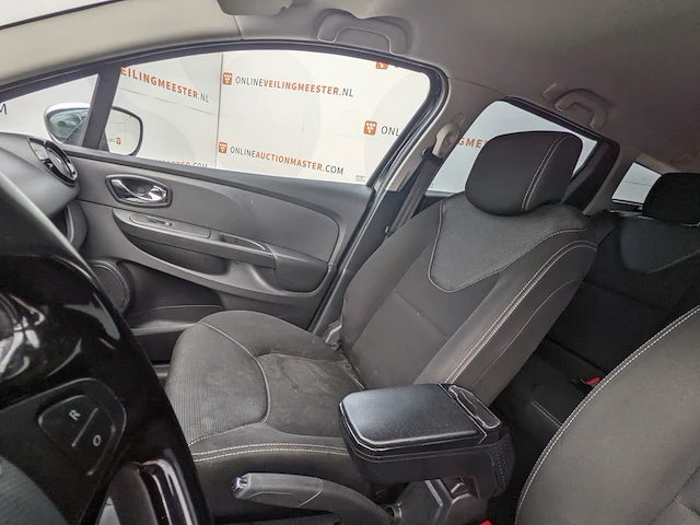 Personenauto renault, clio estate , zwart, bouwjaar 2015 - afbeelding 25 van  49