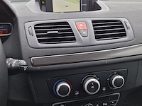 Personenauto, renault, megane 1.6, 2011 - afbeelding 8 van  54