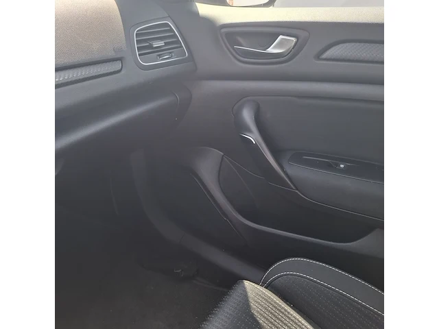 Personenauto, renault, megane, 2018 - afbeelding 22 van  49