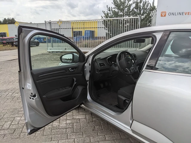 Personenauto renault, megane, bouwjaar 2019 - afbeelding 3 van  50