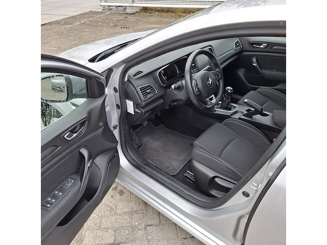 Personenauto renault, megane, bouwjaar 2019 - afbeelding 2 van  45