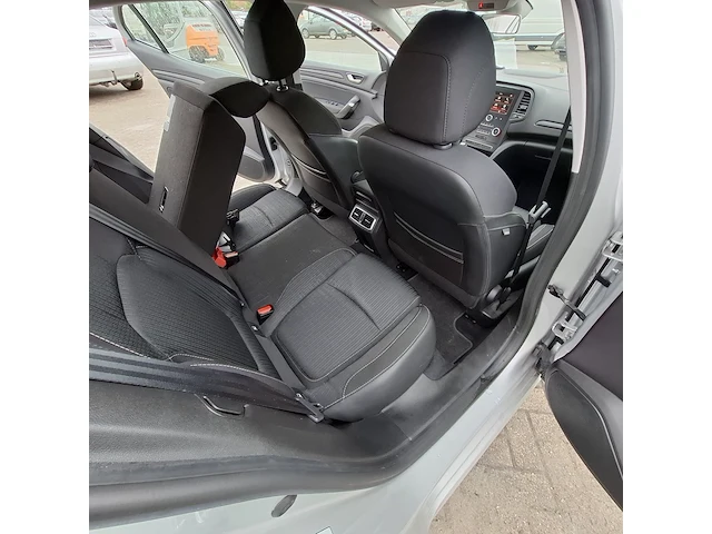 Personenauto renault, megane, bouwjaar 2019 - afbeelding 18 van  45