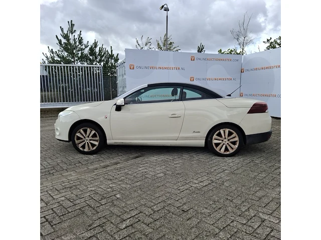 Personenauto renault, megane coupe cabriolet, beige, bouwjaar 2012 - afbeelding 39 van  40