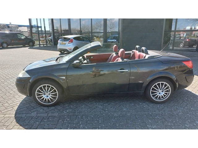 Personenauto renault, mégane coupé-cabriolet, zwart, bouwjaar 2004 - afbeelding 23 van  50