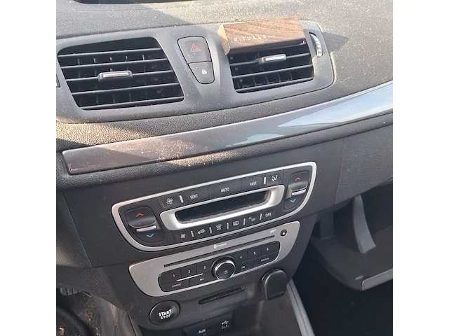 Personenauto renault, mégane estate 1.5 dci limited, 2015 - afbeelding 16 van  40