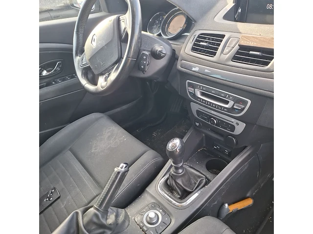 Personenauto renault, mégane estate 1.5 dci limited, 2015 - afbeelding 25 van  40