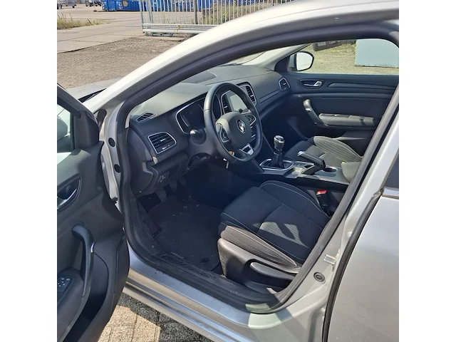 Personenauto renault, megane hatchback, bouwjaar 2017 - afbeelding 7 van  53