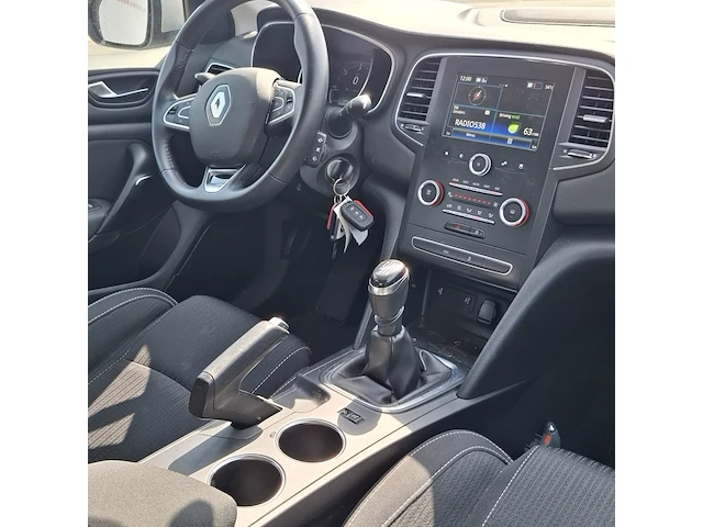 Personenauto renault, megane hatchback, bouwjaar 2017 - afbeelding 32 van  53