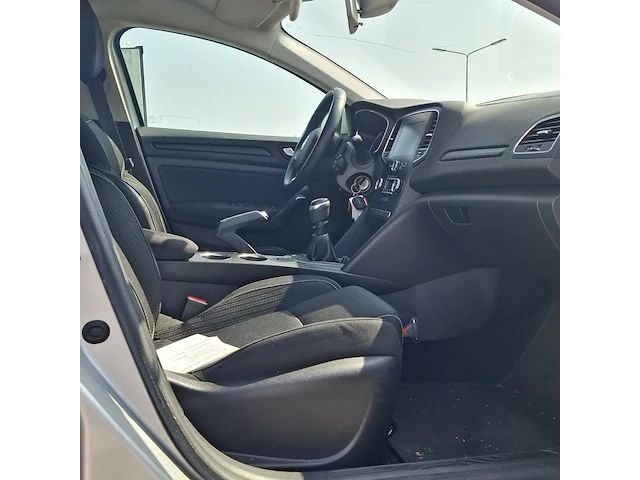 Personenauto renault, megane hatchback, bouwjaar 2017 - afbeelding 33 van  53
