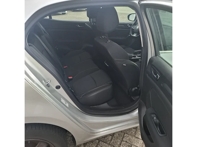 Personenauto renault, megane hatchback, bouwjaar 2019 - afbeelding 28 van  41