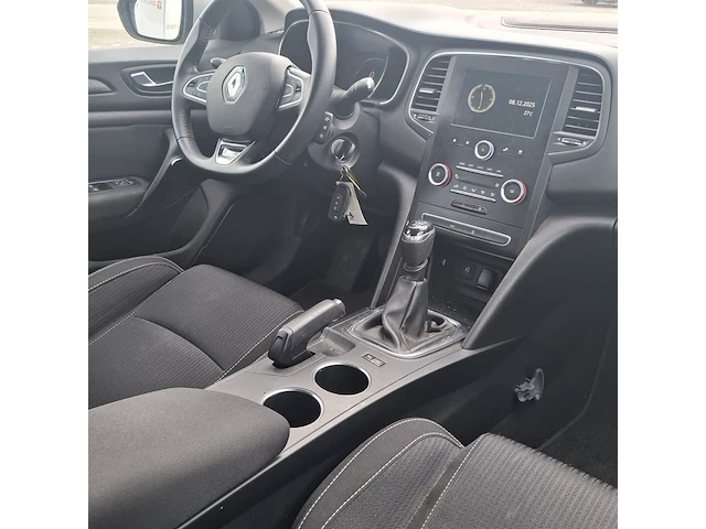 Personenauto renault, megane hatchback, bouwjaar 2019 - afbeelding 30 van  41