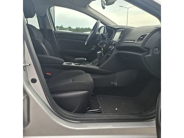 Personenauto renault, megane hatchback, bouwjaar 2019 - afbeelding 31 van  41