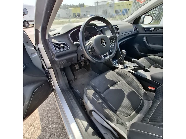 Personenauto renault, megane hatchback, bouwjaar 2019 - afbeelding 9 van  48