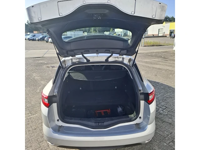 Personenauto, renault, megane - afbeelding 21 van  42