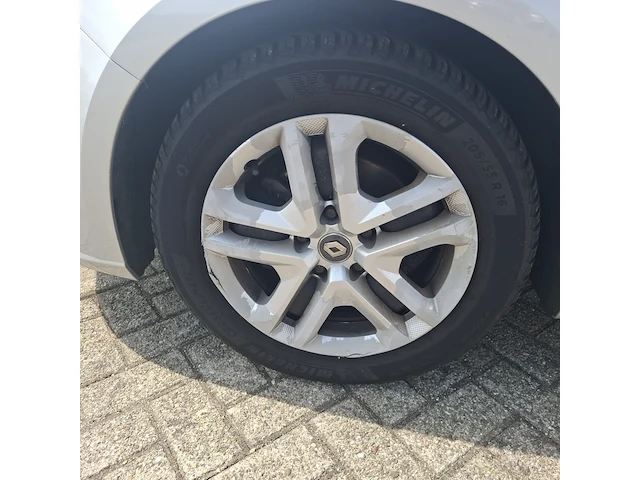 Personenauto, renault, megane - afbeelding 45 van  45