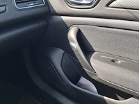 Personenauto renault, megane - afbeelding 21 van  47