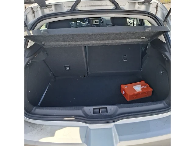Personenauto renault, megane - afbeelding 25 van  47