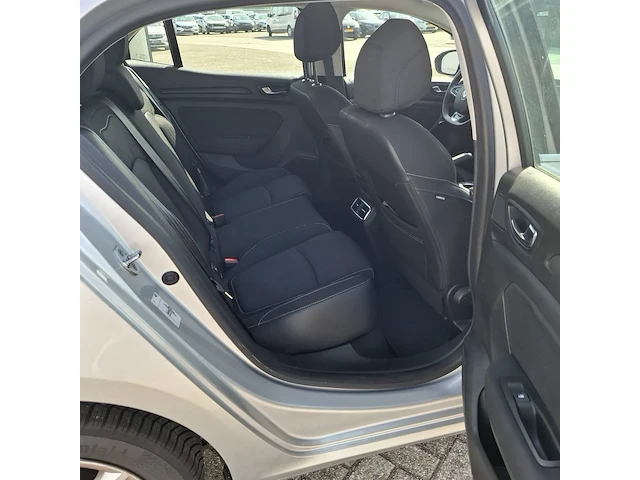 Personenauto renault, megane - afbeelding 28 van  47