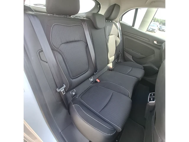 Personenauto renault, megane - afbeelding 29 van  47