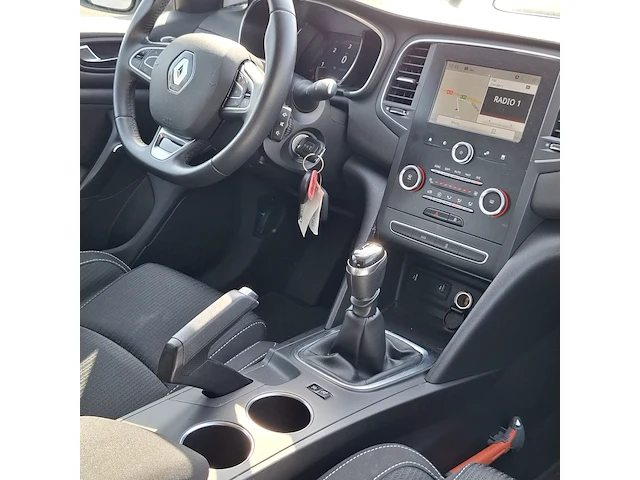 Personenauto renault, megane - afbeelding 30 van  47