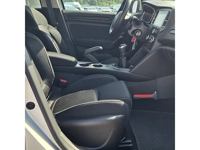 Personenauto renault, megane - afbeelding 31 van  47