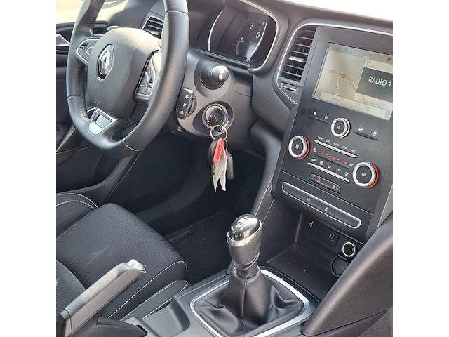 Personenauto renault, megane - afbeelding 32 van  47