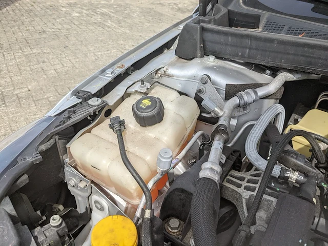Personenauto renault, megane - afbeelding 37 van  49