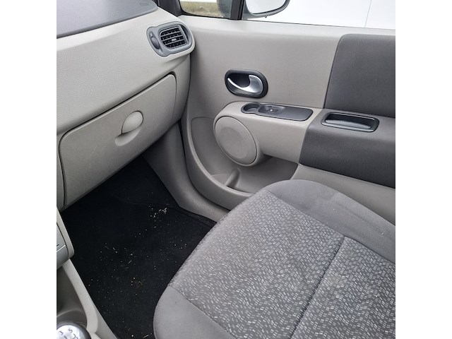 Personenauto, renault, modus 1.6, 2005 - afbeelding 19 van  51