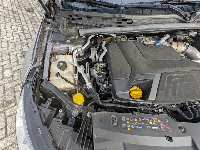 Personenauto, renault, talisman - afbeelding 31 van  43