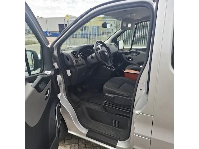 Personenauto, renault, trafic 1.6d - afbeelding 7 van  41