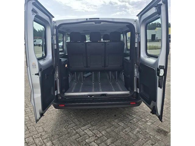 Personenauto, renault, trafic 1.6d - afbeelding 19 van  41