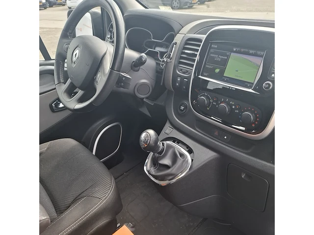 Personenauto, renault, trafic 1.6d - afbeelding 26 van  41
