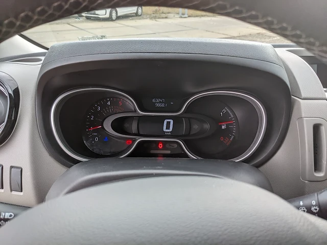 Personenauto, renault, trafic, 2017 - afbeelding 16 van  61