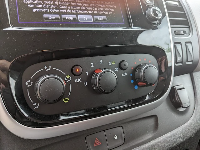 Personenauto, renault, trafic, 2017 - afbeelding 25 van  61
