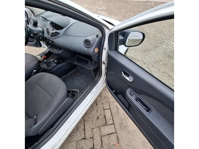 Personenauto renault, twingo 1.2-16v dynamique, wit, bouwjaar 2010 - afbeelding 15 van  43