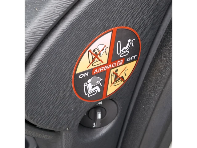 Personenauto renault, twingo 1.2-16v dynamique, wit, bouwjaar 2010 - afbeelding 16 van  43