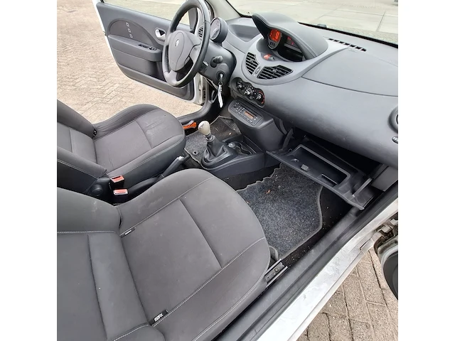 Personenauto renault, twingo 1.2-16v dynamique, wit, bouwjaar 2010 - afbeelding 17 van  43