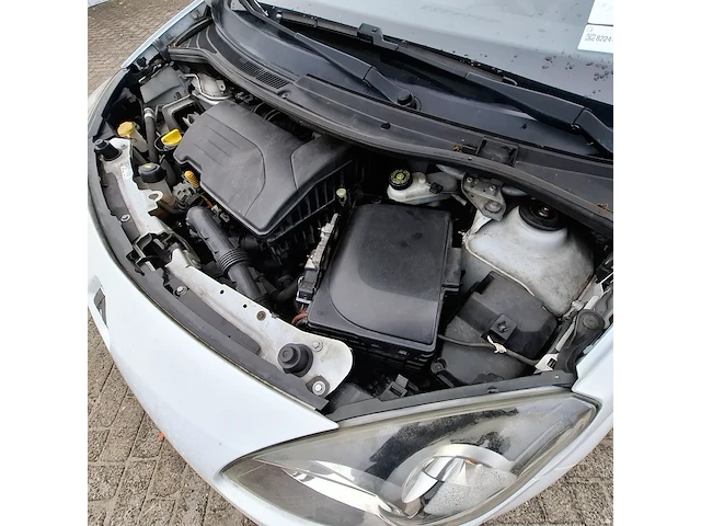 Personenauto renault, twingo 1.2-16v dynamique, wit, bouwjaar 2010 - afbeelding 33 van  43
