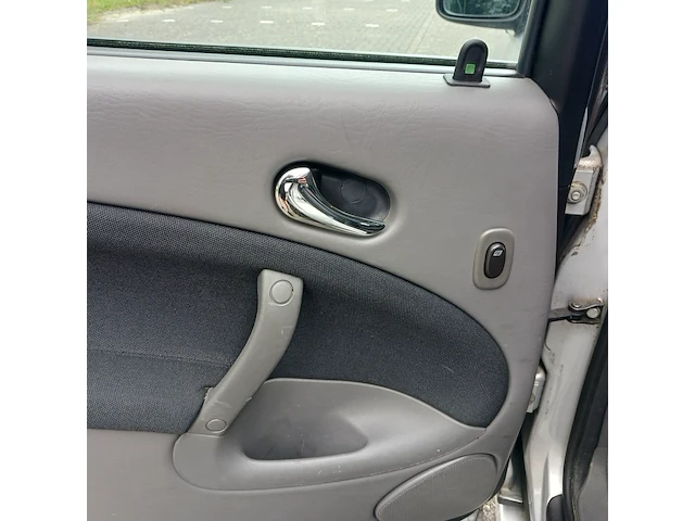 Personenauto, saab, 9-5 estate 2.3 turbo aero, 2002 - afbeelding 47 van  89