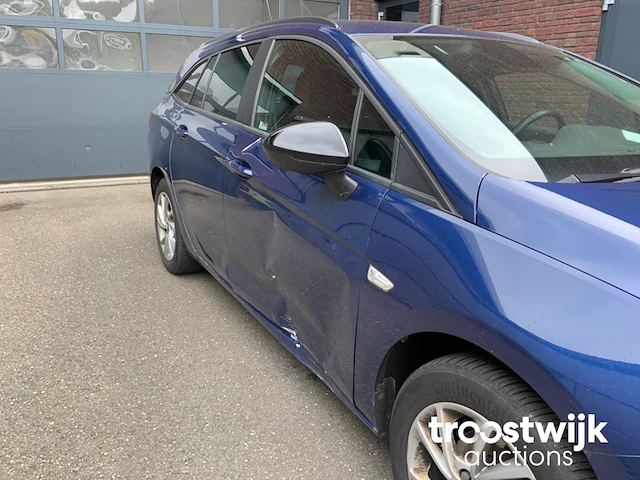 Personenauto (schade) - afbeelding 15 van  32