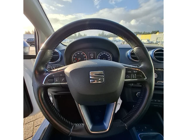 Personenauto seat, ibiza 1.0ecotsi, wit, bouwjaar 2015 - afbeelding 8 van  48